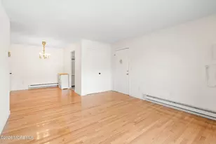 154 Cross Slope Ct, Manalapan Township, NJ 07726 - Photo 4