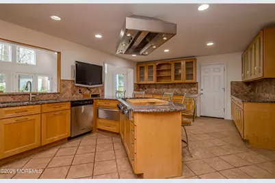 25 Dellwood Court, Middletown, NJ 07748 - Photo 16