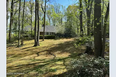 25 Dellwood Court, Middletown, NJ 07748 - Photo 2