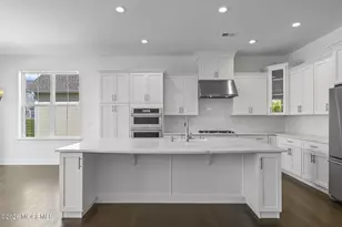 38 Sofia Dr, Manalapan Township, NJ 07726 - Photo 10