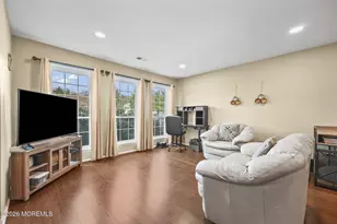 103 Bedford Pl, Morganville, NJ 07751 - Photo 4