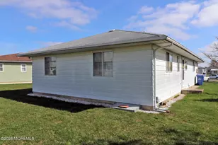 23 Capri Ct, Toms River Township, NJ 08757 - Photo 8