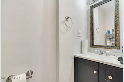 431 S Laurel Avenue, Hazlet Township, NJ 07734 - Photo 8