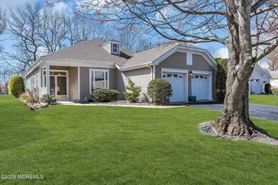 27 Greenfields Drive, Lakewood, NJ 08701 - Photo 2