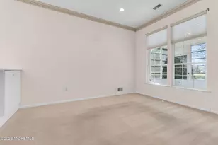 27 Greenfields Dr, Lakewood, NJ 08701 - Photo 14