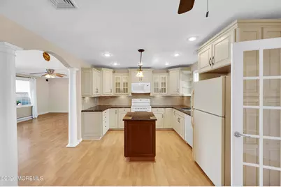 157 Rue De St Germaine #A, Freehold, NJ 07728 - Photo 12