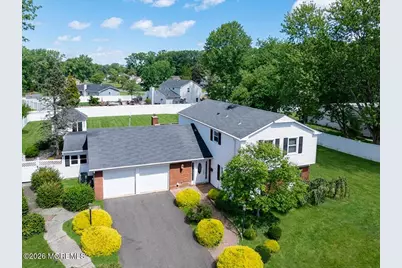 21 Applegate Road, Freehold, NJ 07728 - Photo 2