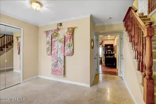 21 Applegate Rd, Freehold, NJ 07728 - Photo 6