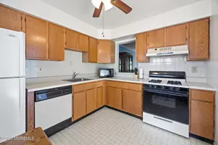 12 Interlaken Ct, Freehold, NJ 07728 - Photo 2