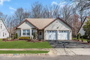 108 Murray Hill Terrace, Marlboro Township, NJ 07746 - Photo 2