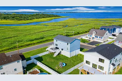 607 Bay Avenue, Union Beach, NJ 07735 - Photo 44