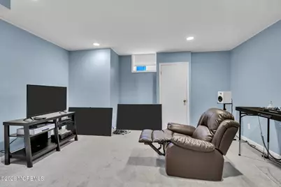 22 Chagall Road, Marlboro Township, NJ 07746 - Photo 32