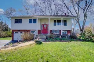 11 Sheffield Dr, Manalapan Township, NJ 07726 - Photo 1