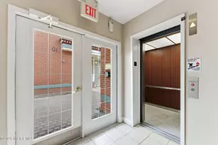 324 Promenade, Edgewater, NJ 07020 - Photo 34
