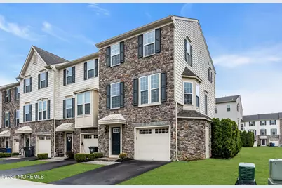 93 Phillip E. Frank Way, Cliffwood, NJ 07721 - Photo 2