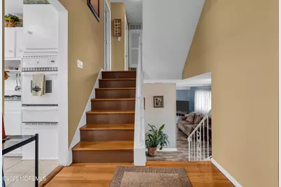 25 Gerald Terrace, Hazlet Township, NJ 07730 - Photo 18