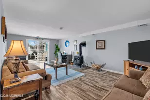 25 Gerald Terrace, Hazlet Township, NJ 07730 - Photo 8