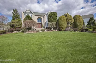 308 Flower Ln, Morganville, NJ 07751 - Photo 4