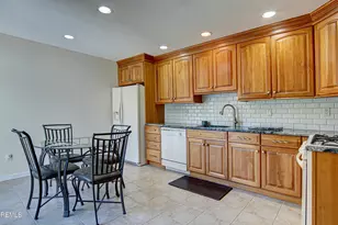 37 Hummingbird Ct, Marlboro Township, NJ 07746 - Photo 16