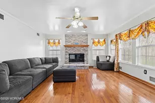 35 Trish Ct, Matawan, NJ 07747 - Photo 10