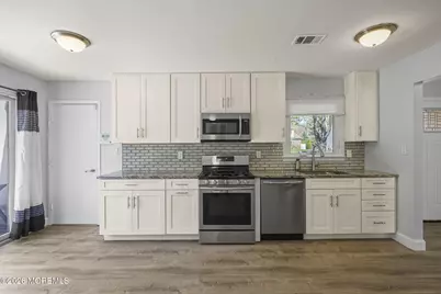 6 Rockwell Circle, Marlboro Township, NJ 07746 - Photo 8