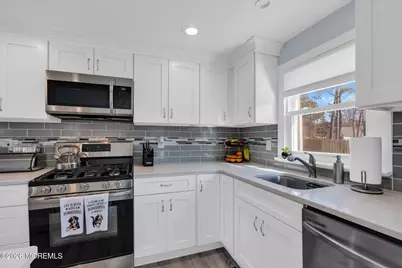 421 Forrest Avenue, Lanoka Harbor, NJ 08734 - Photo 10