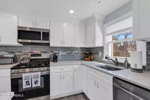 421 Forrest Ave, Lanoka Harbor, NJ 08734 - Photo 10