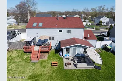 611 S Laurel Avenue, Hazlet Township, NJ 07730 - Photo 36