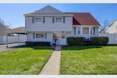 611 S Laurel Avenue, Hazlet Township, NJ 07730 - Photo 2