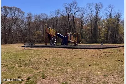 611 S Laurel Avenue, Hazlet Township, NJ 07730 - Photo 42