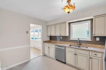 138 Clay Circle, Brick, NJ 08724 - Photo 12