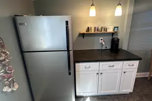 402 Maple Dr, Belford, NJ 07718 - Photo 8