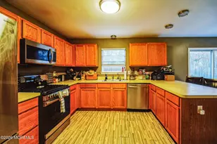 27 Lena Ct, Berkeley, NJ 08721 - Photo 6