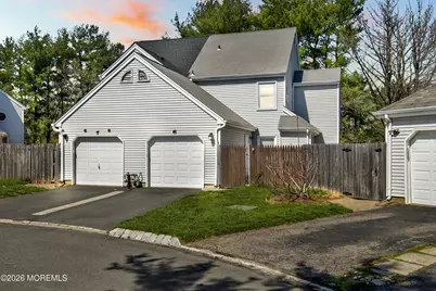 6 Stowe Court, Freehold, NJ 07728 - Photo 2