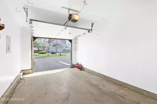 6 Stowe Ct, Freehold, NJ 07728 - Photo 28