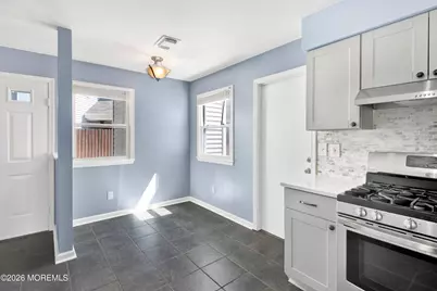 6 Stowe Court, Freehold, NJ 07728 - Photo 14