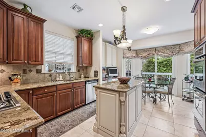 202 Scarborough Way, Marlboro Township, NJ 07746 - Photo 16