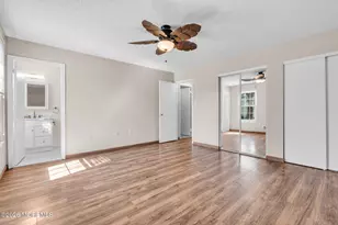 22 Farnworth Close, Freehold, NJ 07728 - Photo 24