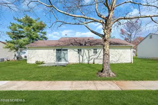 22 Farnworth Close, Freehold, NJ 07728 - Photo 28