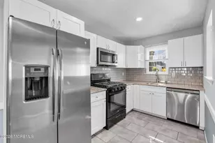 22 Farnworth Close, Freehold, NJ 07728 - Photo 18