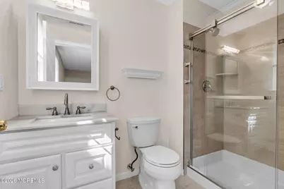 22 Farnworth Close #1000, Freehold, NJ 07728 - Photo 26