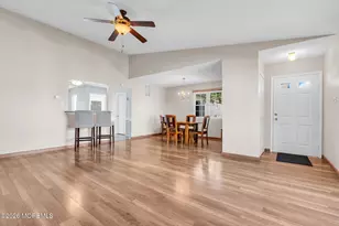 22 Farnworth Close, Freehold, NJ 07728 - Photo 12