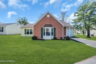 22 Farnworth Close, Freehold, NJ 07728 - Photo 1