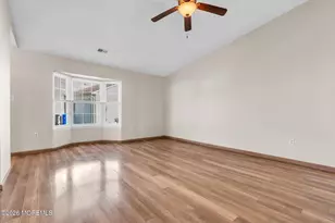 22 Farnworth Close, Freehold, NJ 07728 - Photo 12