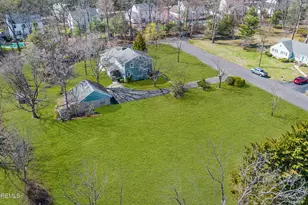 249 Twin Oaks Dr, Brick, NJ 08724 - Photo 2