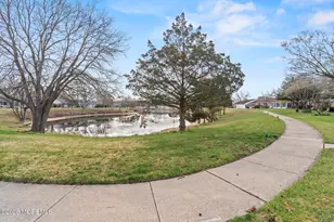 404A Picardy Ct, Lakewood, NJ 08701 - Photo 4