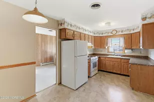 13 Thornton Rd, Toms River Township, NJ 08757 - Photo 8