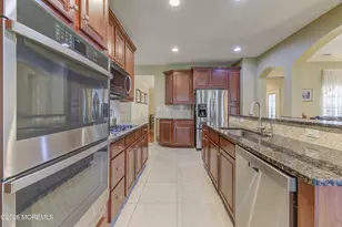 17 E Sagamore Dr, Farmingdale, NJ 07727 - Photo 10