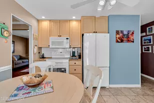 17 Devon Dr, Manalapan Township, NJ 07726 - Photo 18