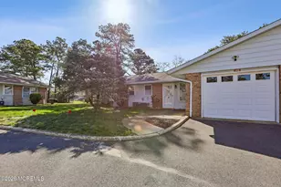 14B Cambridge Cir, Manchester Township, NJ 08759 - Photo 8